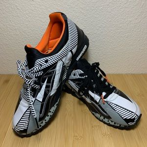 ASICS Gel-Lyte V
Undefeated Disarray
Size 10.5